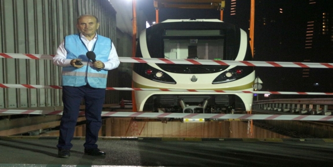 Hacıosman-Yenikapı metro araçları raylarla buluştu