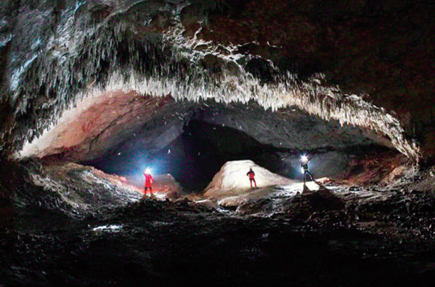 Yarasa mağarasında sel esareti